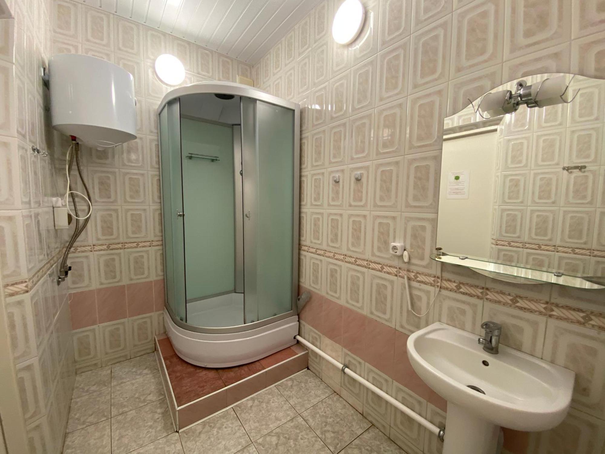Орхідея Hotel Romny Ngoại thất bức ảnh