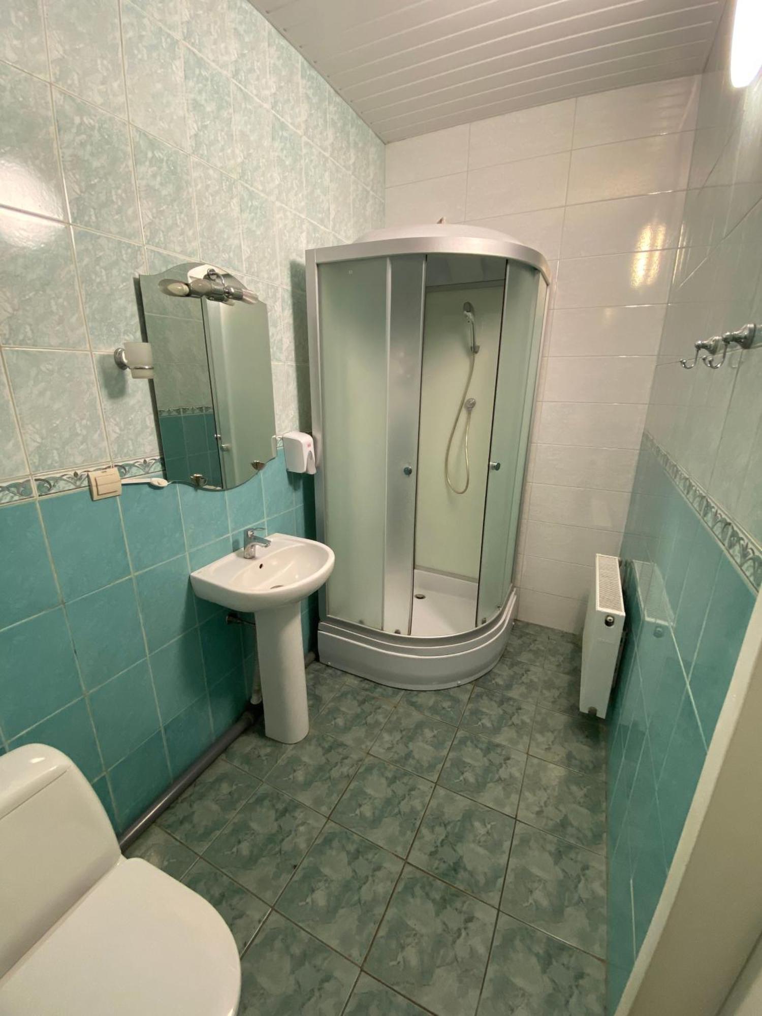 Орхідея Hotel Romny Ngoại thất bức ảnh